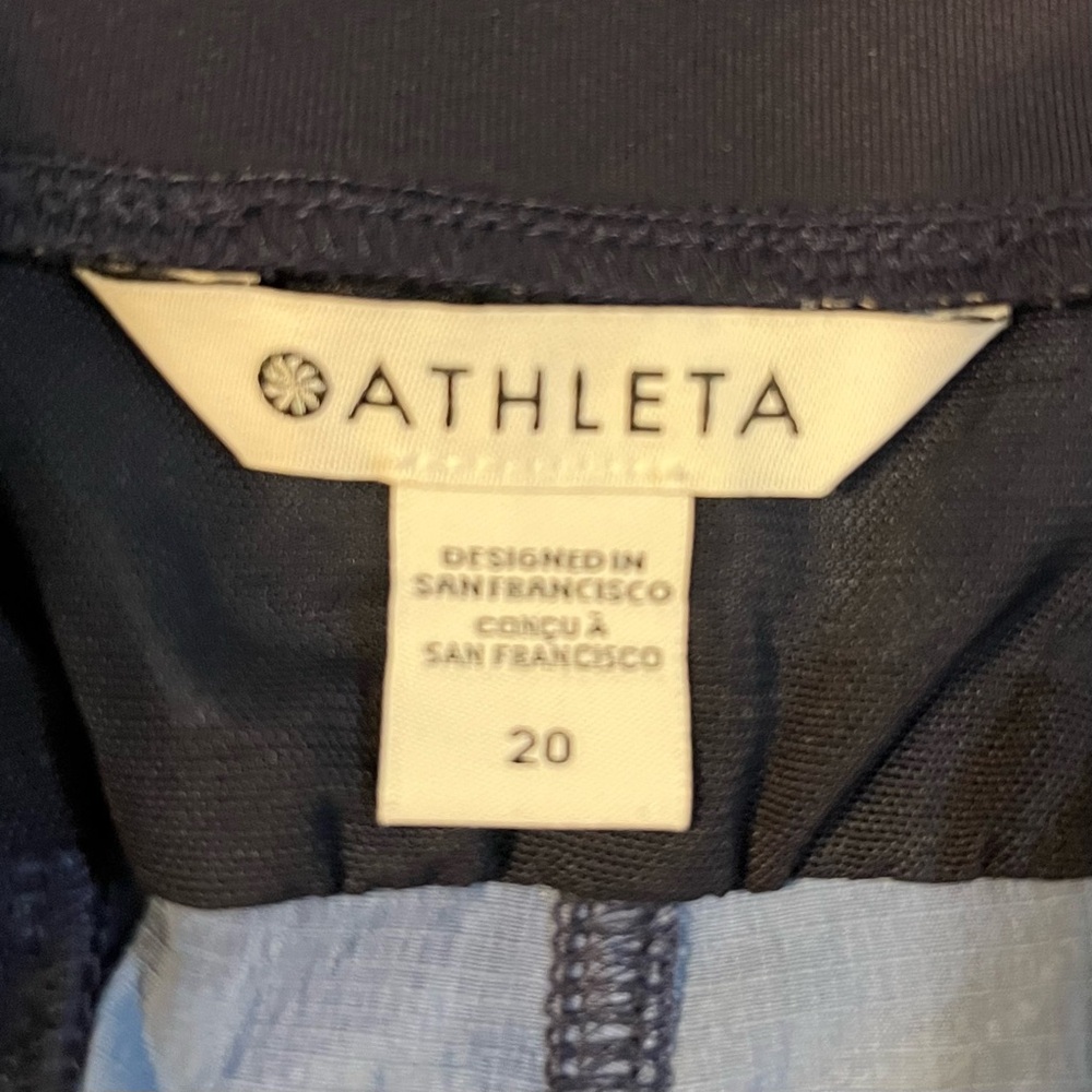 Athleta Blue Floral Trekkie North Jogger Size 20 NWT - Picture 2 of 12